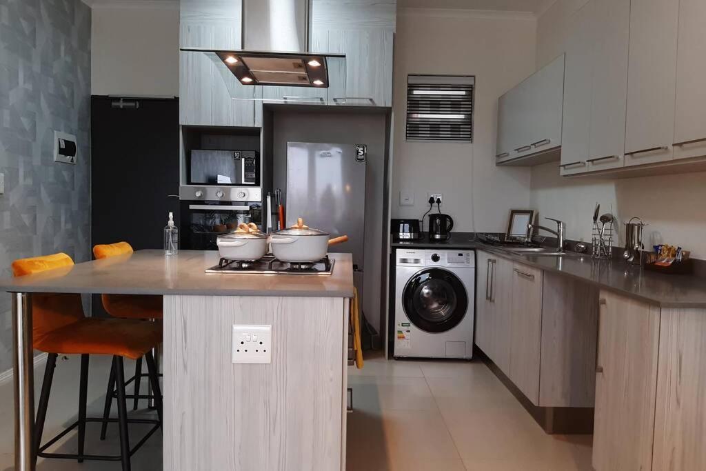Mikeys Place On New: 2Bed2Bath No.1 With Free Wifinetflix Midrand Zewnętrze zdjęcie