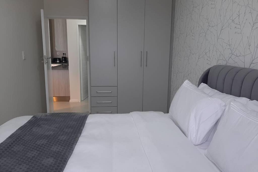Mikeys Place On New: 2Bed2Bath No.1 With Free Wifinetflix Midrand Zewnętrze zdjęcie